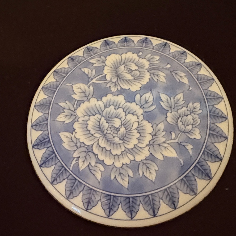 Tiffany Imari Arita Trinket Box with Tiffany Gift Bag - Picture 5 of 6